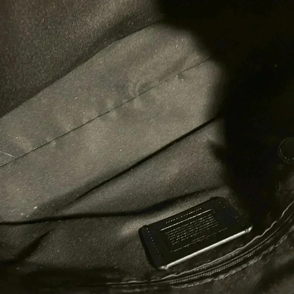 Coach Crossbody - Picture 4 of 8